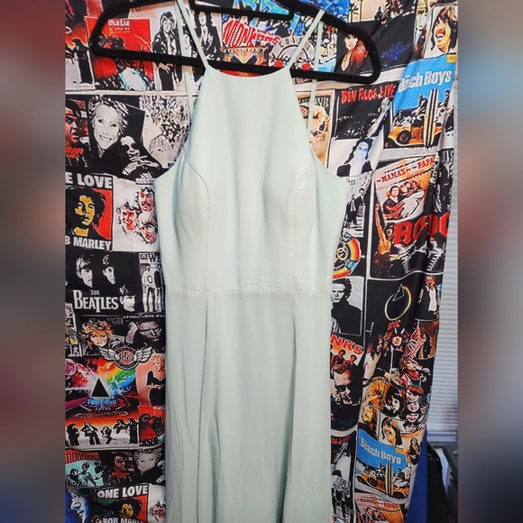 JJ'S HOUSE EVENING GOWN - Picture 10 of 10